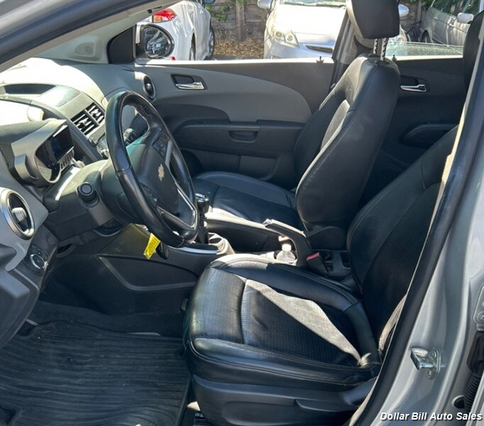 2012 Chevrolet Sonic LTZ - Photo 6 - Visalia, CA 93292