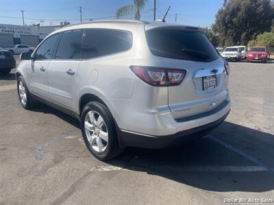 2017 Chevrolet Traverse LT   - Photo 5 - Visalia, CA 93292