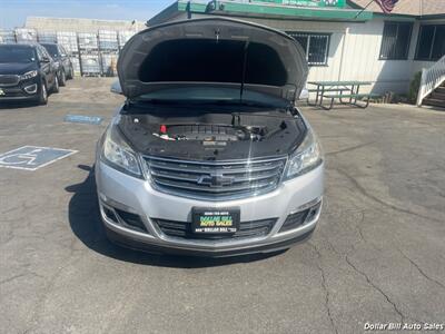 2017 Chevrolet Traverse LT   - Photo 9 - Visalia, CA 93292