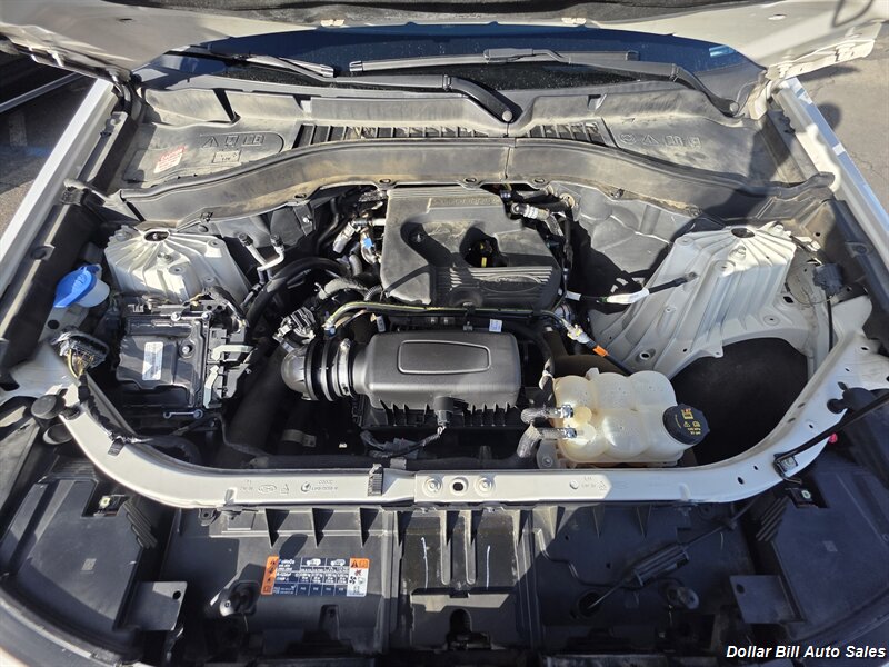 2020 Ford Explorer Base's photo