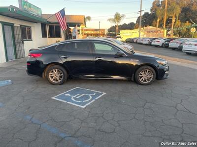 2020 Kia Optima LX   - Photo 8 - Visalia, CA 93292