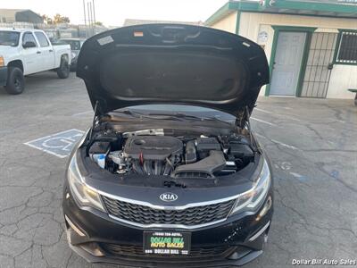 2020 Kia Optima LX   - Photo 9 - Visalia, CA 93292