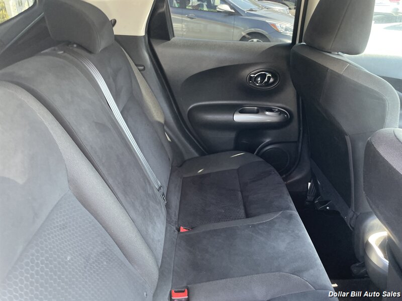 2015 Nissan JUKE SV - Photo 13 - Visalia, CA 93292