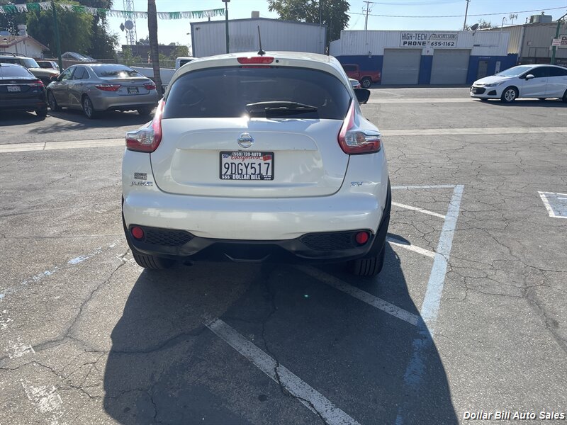 2015 Nissan JUKE SV - Photo 6 - Visalia, CA 93292