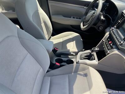 2017 Hyundai ELANTRA SE   - Photo 14 - Visalia, CA 93292