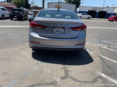 2017 Hyundai ELANTRA SE   - Photo 6 - Visalia, CA 93292