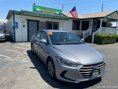 2017 Hyundai ELANTRA SE   - Photo 1 - Visalia, CA 93292