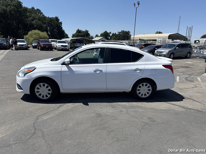 2018 Nissan Versa SV - Photo 3 - Visalia, CA 93292