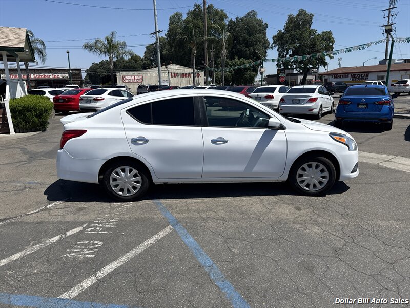 2018 Nissan Versa SV - Photo 2 - Visalia, CA 93292