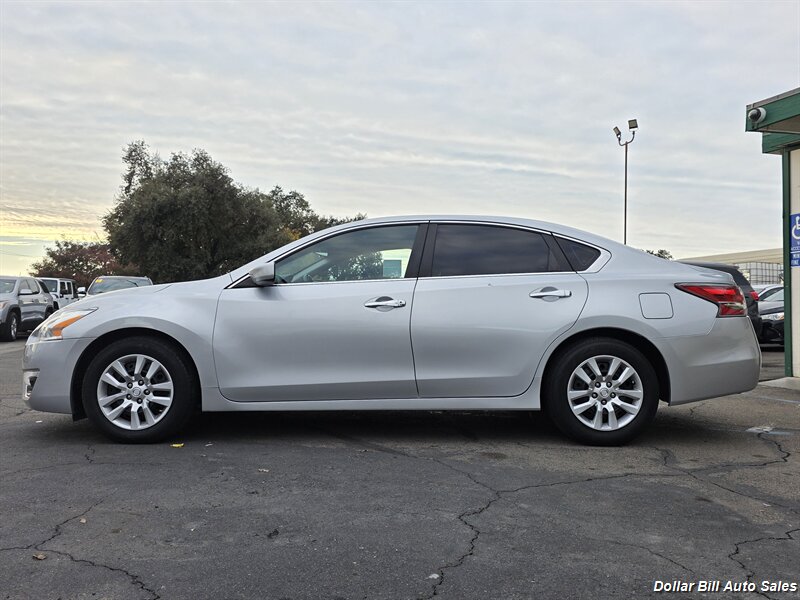 2015 Nissan Altima 2.5 S - Photo 4 - Visalia, CA 93292