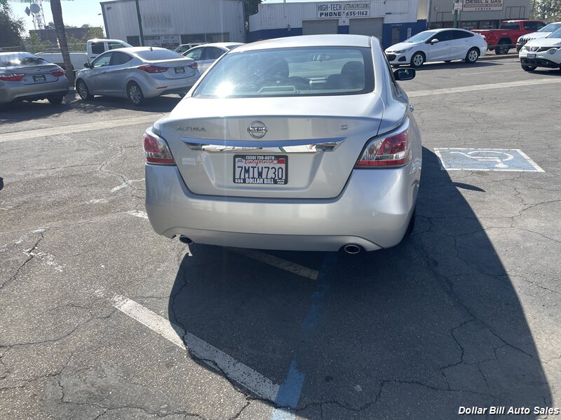 2015 Nissan Altima 2.5 S   - Photo 6 - Visalia, CA 93292
