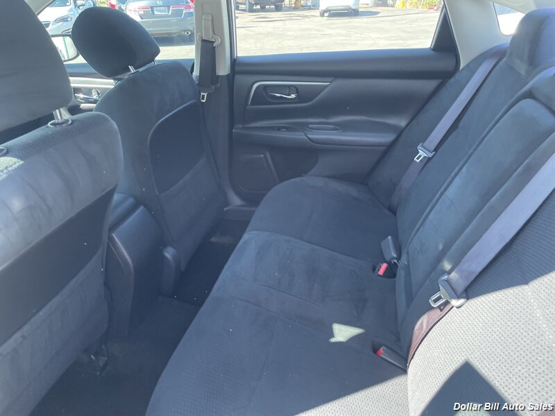 2015 Nissan Altima 2.5 S   - Photo 11 - Visalia, CA 93292