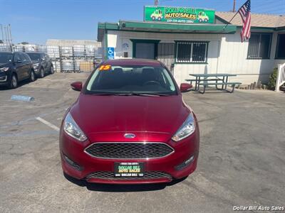 2015 Ford Focus SE   - Photo 2 - Visalia, CA 93292