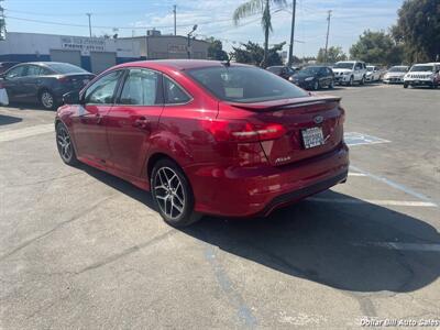 2015 Ford Focus SE   - Photo 5 - Visalia, CA 93292