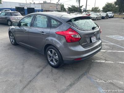 2014 Ford Focus SE   - Photo 5 - Visalia, CA 93292