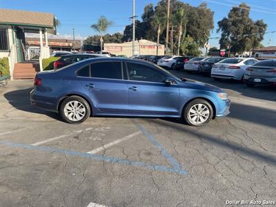 2016 Volkswagen Jetta 1.4T SE   - Photo 10 - Visalia, CA 93292