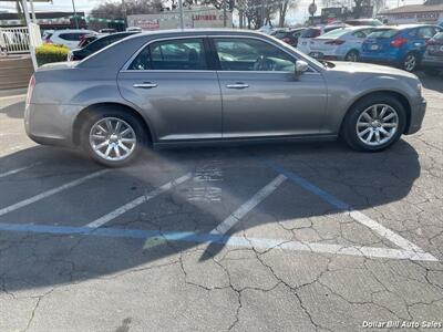 2012 Chrysler 300 Series Limited   - Photo 8 - Visalia, CA 93292