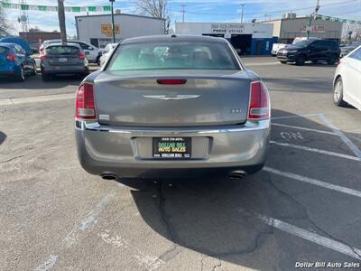 2012 Chrysler 300 Series Limited   - Photo 6 - Visalia, CA 93292