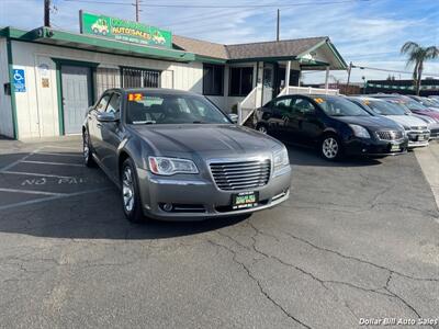 2012 Chrysler 300 Series Limited   - Photo 1 - Visalia, CA 93292