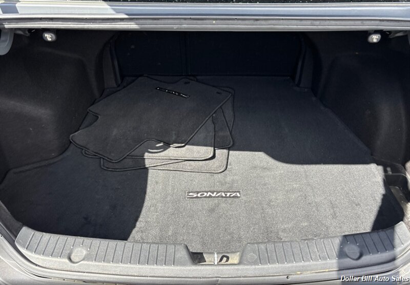 2013 Hyundai SONATA SE 2.0T - Photo 5 - Visalia, CA 93292