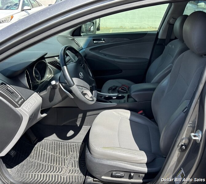 2013 Hyundai SONATA SE 2.0T - Photo 3 - Visalia, CA 93292