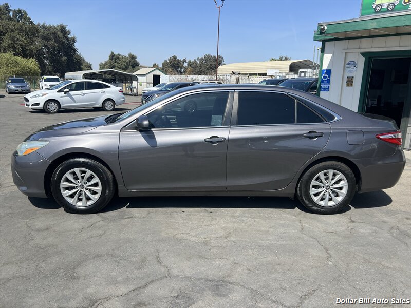 2015 Toyota Camry LE - Photo 2 - Visalia, CA 93292