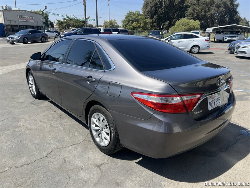 2015 Toyota Camry LE - Photo 3 - Visalia, CA 93292
