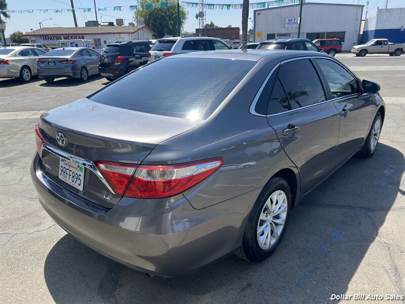 2015 Toyota Camry LE - Photo 4 - Visalia, CA 93292