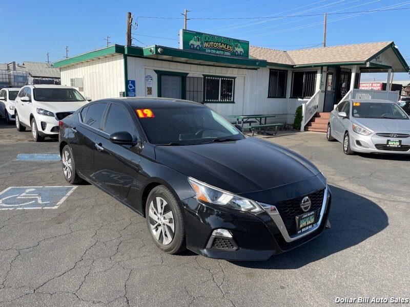 2019 Nissan Altima 2.5 S - Photo 1 - Visalia, CA 93292