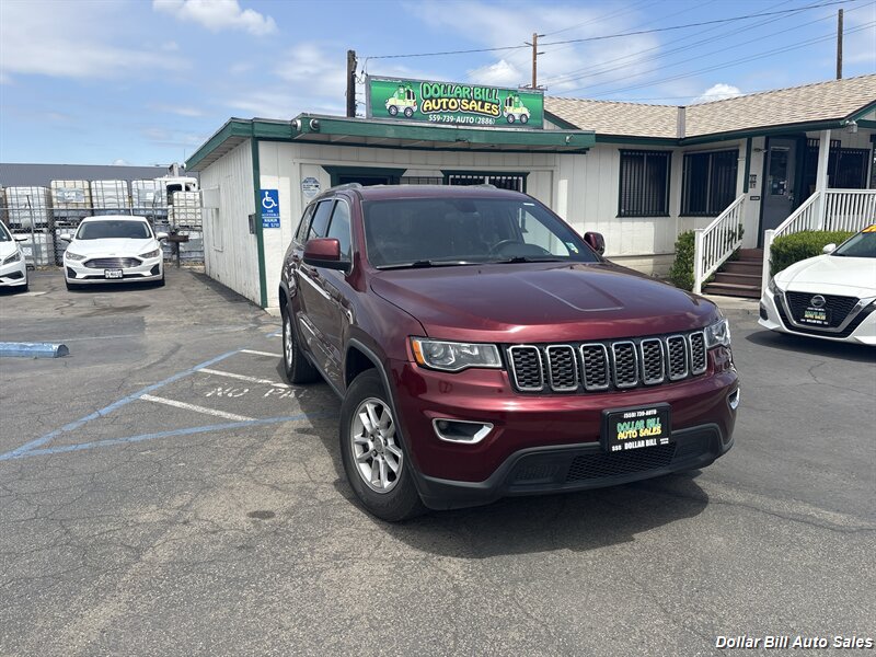 2019 Jeep Grand Cherokee Laredo - Photo 2 - Visalia, CA 93292