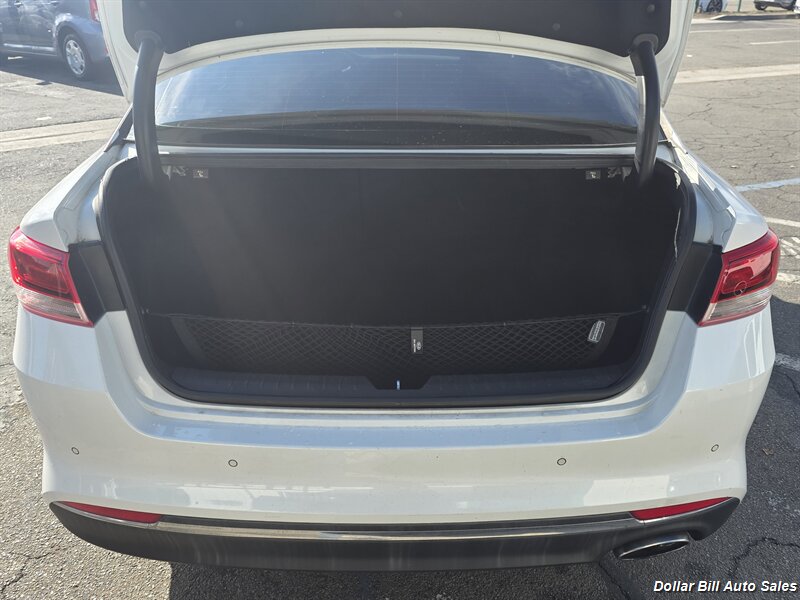 2018 Kia Optima LX - Photo 10 - Visalia, CA 93292