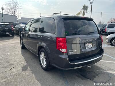 2019 Dodge Grand Caravan SXT   - Photo 5 - Visalia, CA 93292