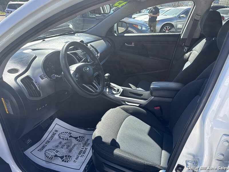 2015 Kia Sportage LX - Photo 8 - Visalia, CA 93292