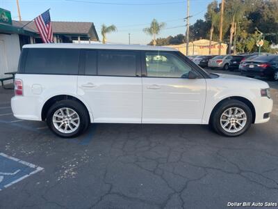 2014 Ford Flex SE   - Photo 8 - Visalia, CA 93292