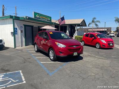 2012 Hyundai TUCSON GL   - Photo 1 - Visalia, CA 93292