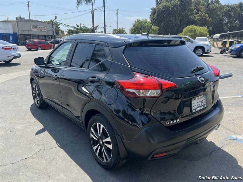 2018 Nissan Kicks SV - Photo 3 - Visalia, CA 93292