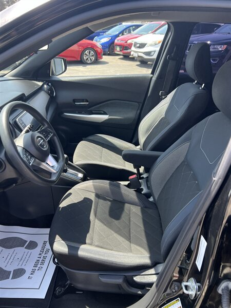 2018 Nissan Kicks SV - Photo 7 - Visalia, CA 93292