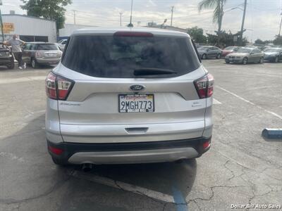 2017 Ford Escape SE   - Photo 6 - Visalia, CA 93292