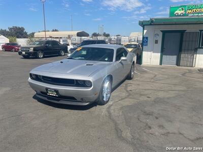 2012 Dodge Challenger SXT   - Photo 3 - Visalia, CA 93292