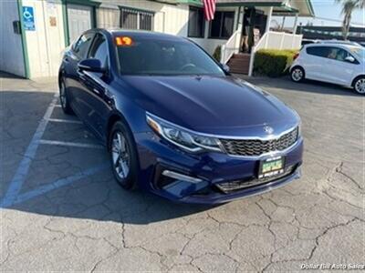 2019 Kia Optima LX   - Photo 1 - Visalia, CA 93292