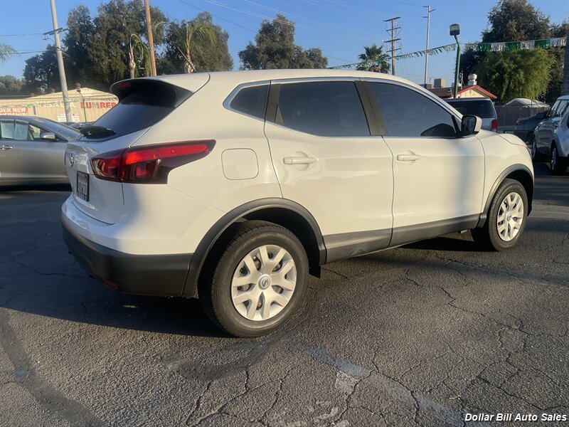 2019 Nissan Rogue Sport S - Photo 3 - Visalia, CA 93292