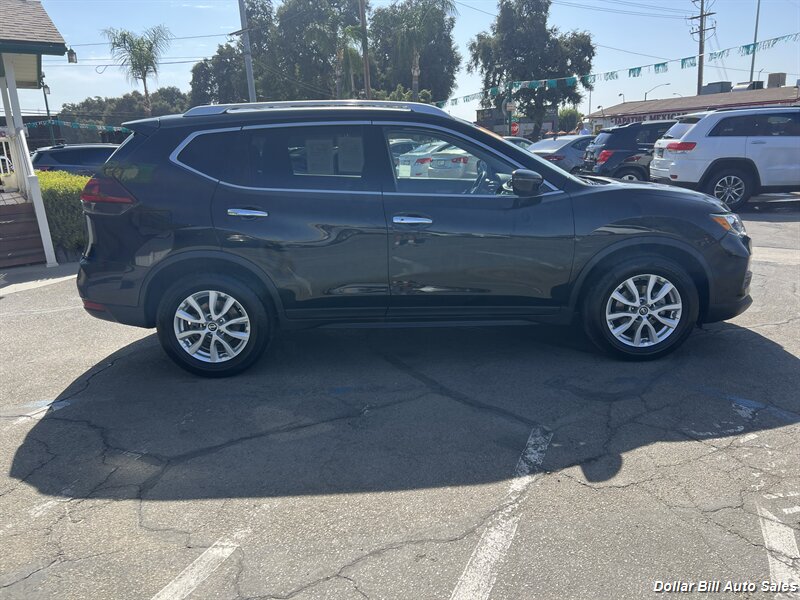 2020 Nissan Rogue SV - Photo 5 - Visalia, CA 93292