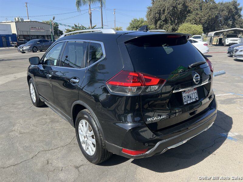 2020 Nissan Rogue SV - Photo 3 - Visalia, CA 93292