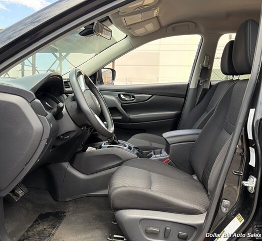 2020 Nissan Rogue SV - Photo 6 - Visalia, CA 93292
