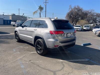 2014 Jeep Grand Cherokee Laredo   - Photo 5 - Visalia, CA 93292