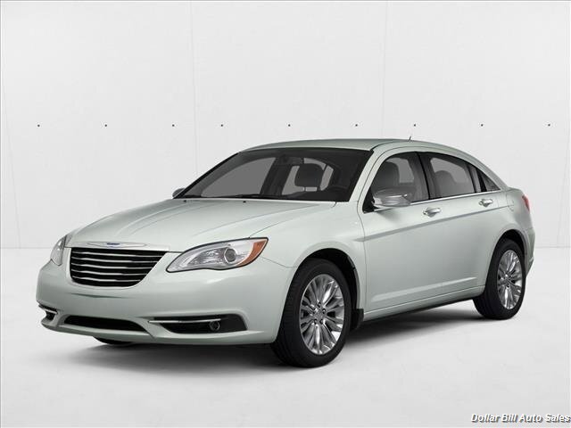 2014 Chrysler 200 Touring's photo