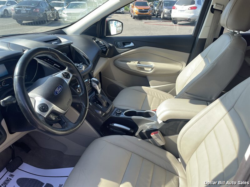 2016 Ford Escape Titanium - Photo 10 - Visalia, CA 93292