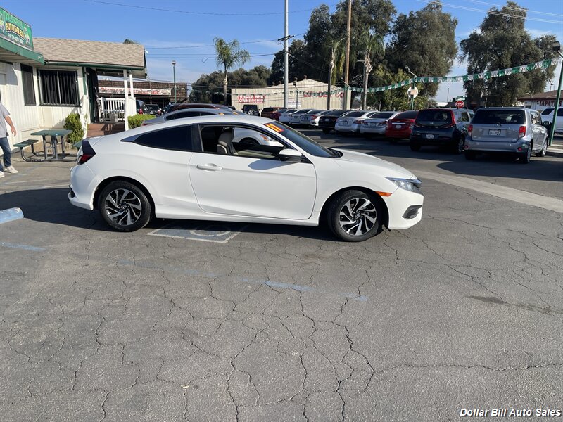 2017 Honda Civic LX - Photo 8 - Visalia, CA 93292