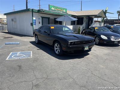 2016 Dodge Challenger SXT Coupe