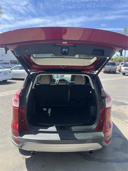 2015 Ford Escape Titanium - Photo 9 - Visalia, CA 93292